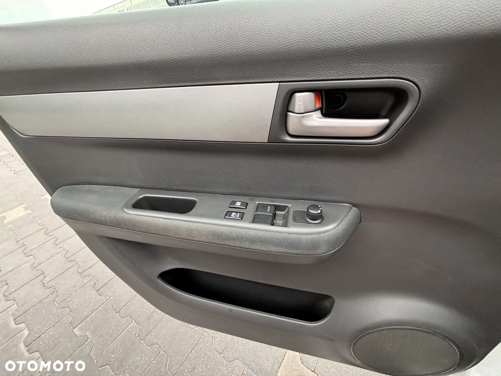 Suzuki Swift - 25