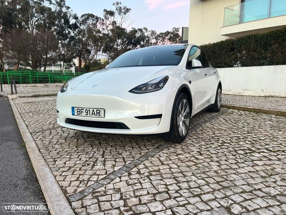 Tesla Model Y Tração Traseira - 2