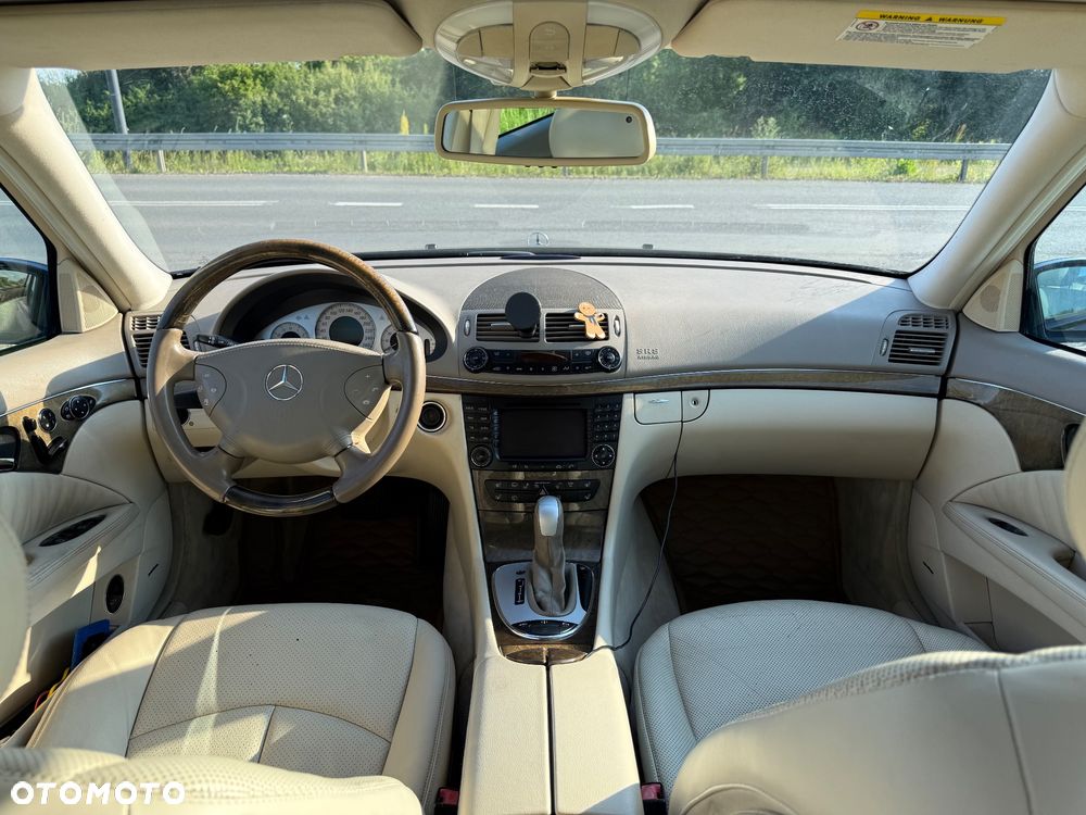 Mercedes-Benz Klasa E 500 4-Matic T Avantgarde - 16