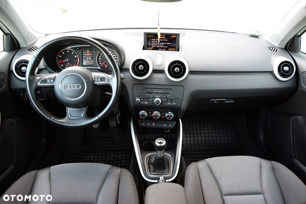 Audi A1 3-drzwiowe 1.4 TFSI S line Sportpaket - 18