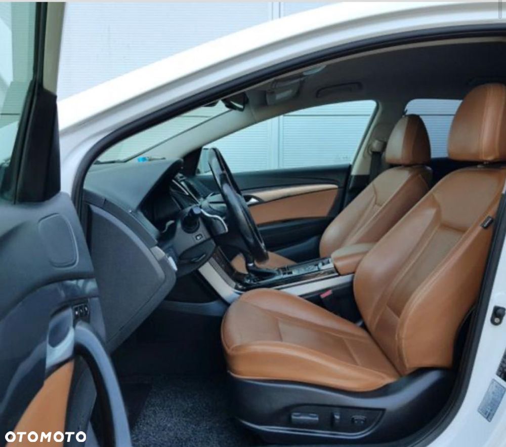 Hyundai i40 Kombi 1.7 CRDi DCT Premium - 8