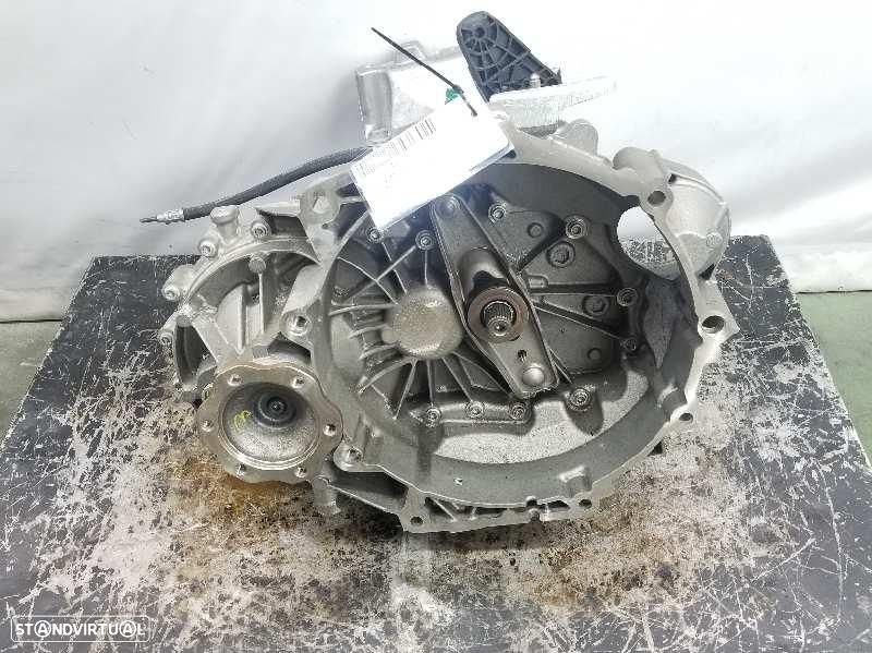 CAIXA DE VELOCIDADES SKODA SIN DEFINIR REF. TYP - 1