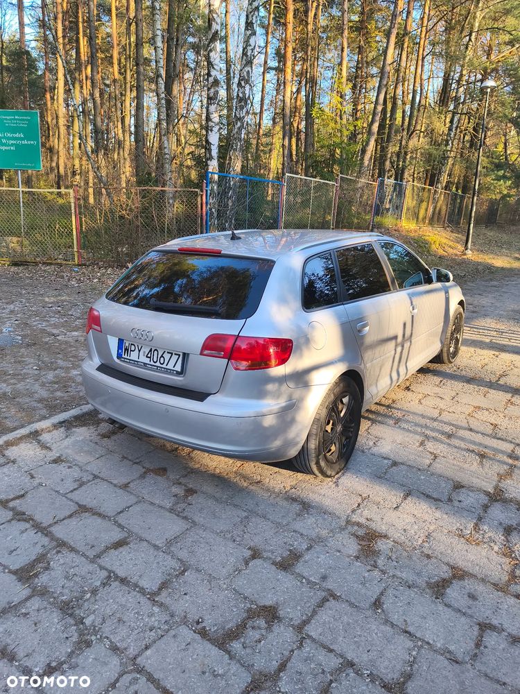 Audi A3 Sportback 2.0 TDI DPF Ambiente - 23