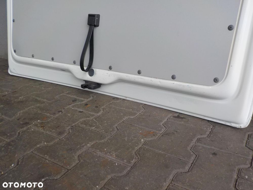 VW T5 KLAPA TYŁ TYLNA Z SZYBĄ - 11