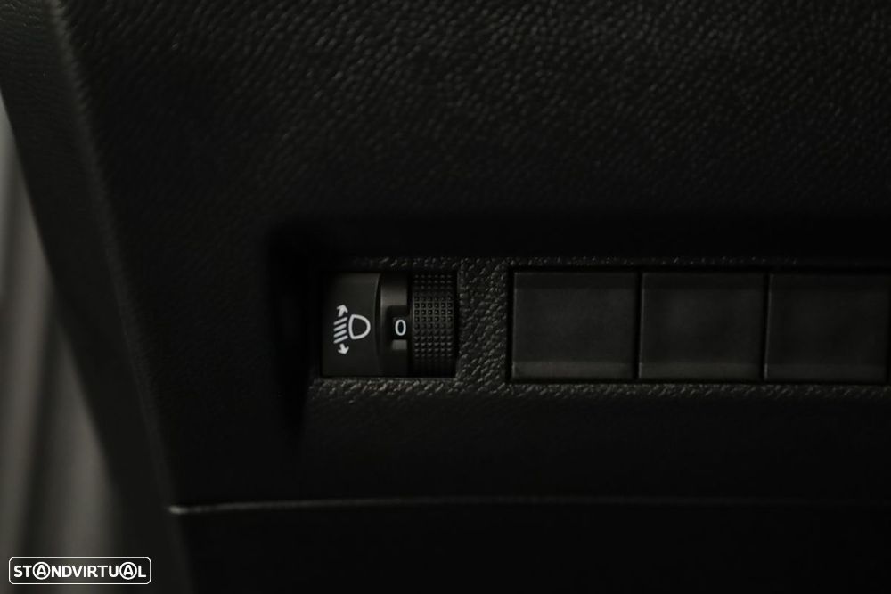 Peugeot 208 1.2 PureTech Allure - 20