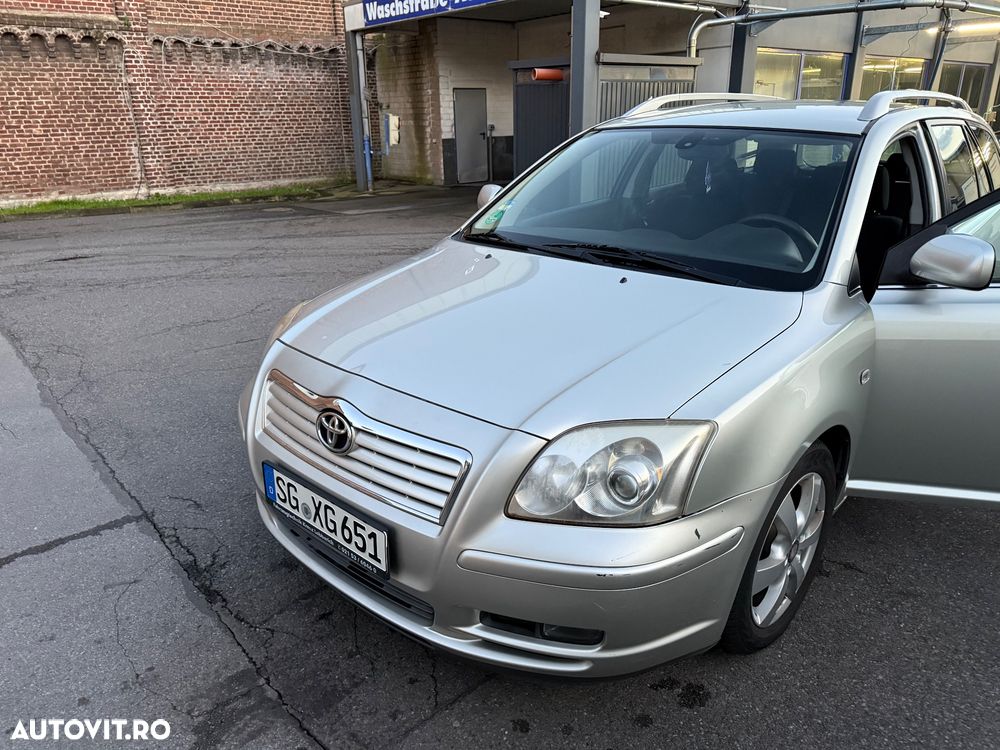 Toyota Avensis - 2