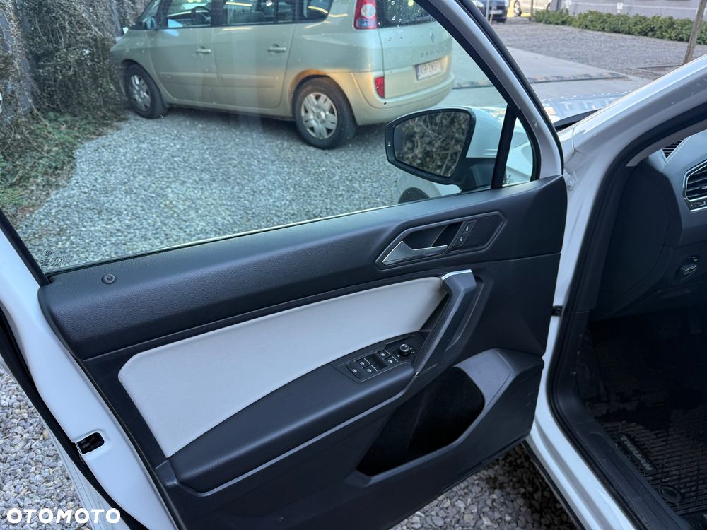 Volkswagen Tiguan Allspace 2.0 TSI 4Mot Highline DSG - 13