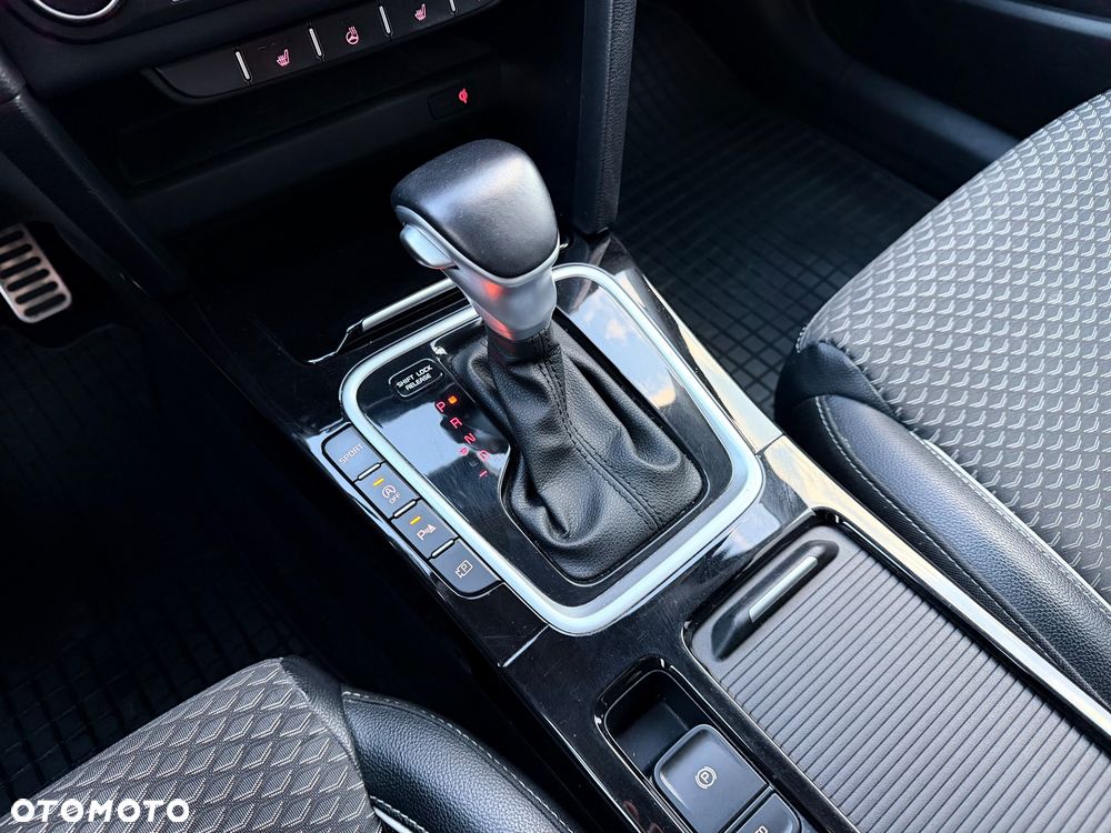 Kia Ceed 1.5 T-GDI Business Line DCT - 26