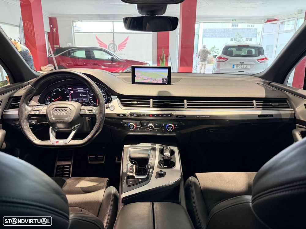 Audi Q7 3.0 TDI quattro S-line Tiptronic 7L - 14