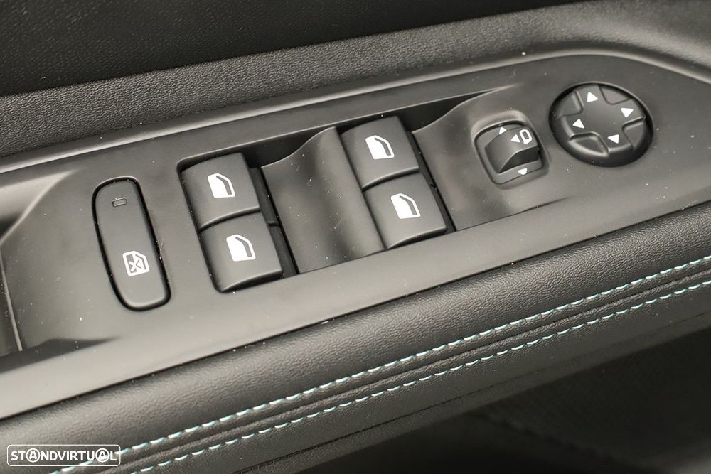 Peugeot 3008 1.2 Hybrid Allure Pack e-DCS6 - 19