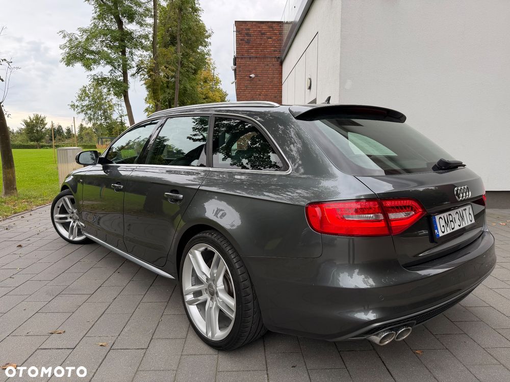 Audi A4 Avant 2.0 TDI DPF S line Sportpaket - 12