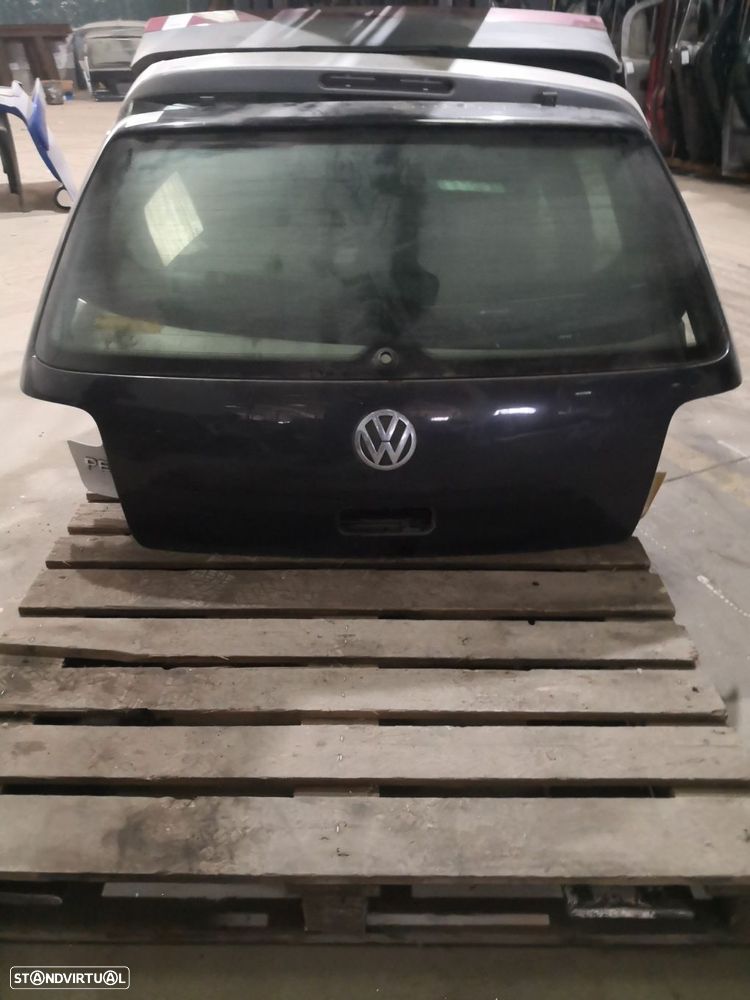 Tampa Da Mala Volkswagen Golf Iv (1J1) - 2