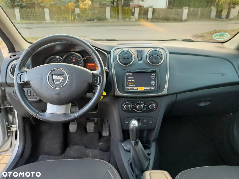 Dacia Logan TCe 90 Prestige - 16