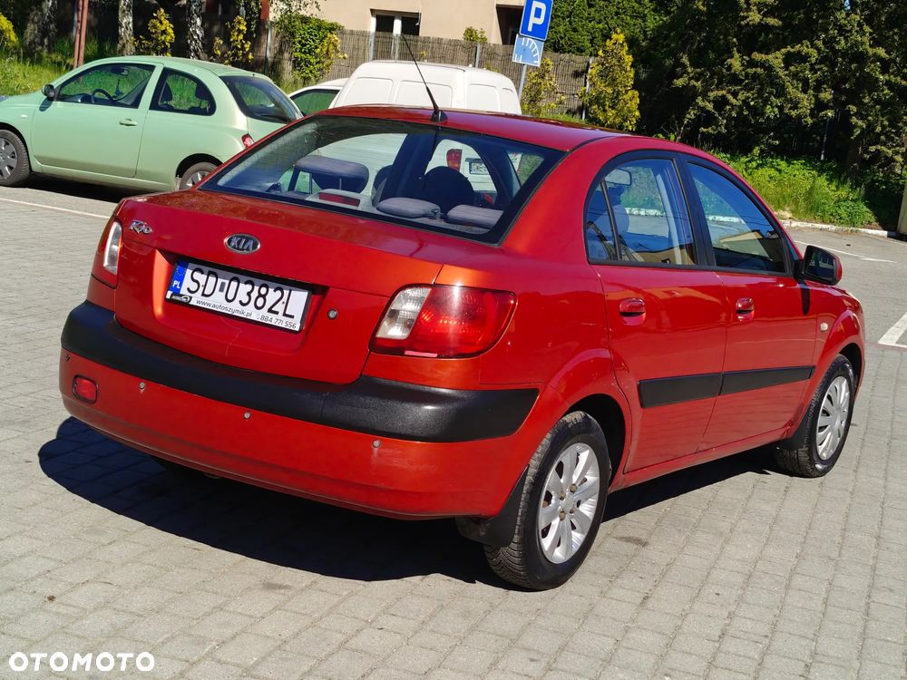 Kia Rio 1.4 Comfort - 14