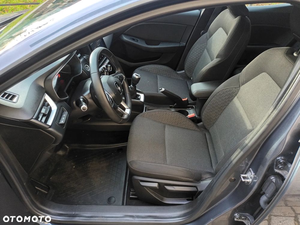 Renault Clio TCe 100 BUSINESS EDITION - 18