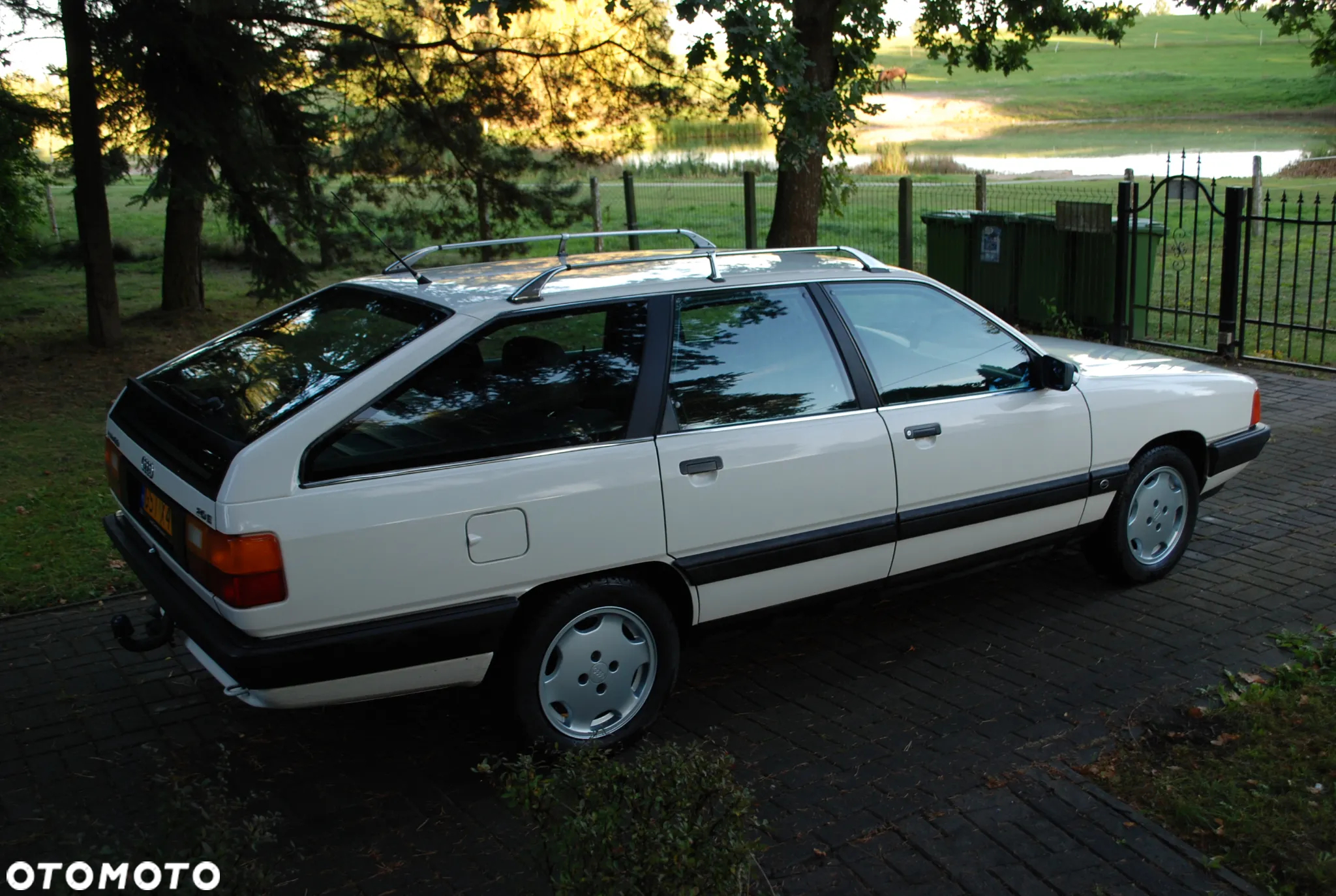 Audi 100 Avant 2.0 E - 12