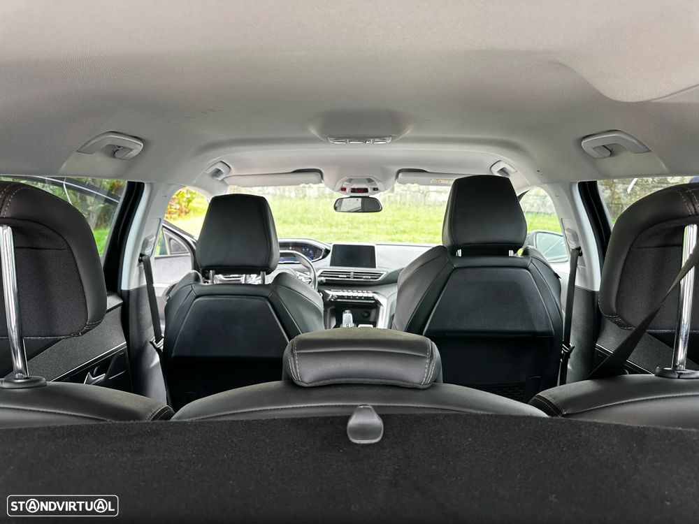 Peugeot 5008 1.5 BlueHDi Allure EAT8 - 11