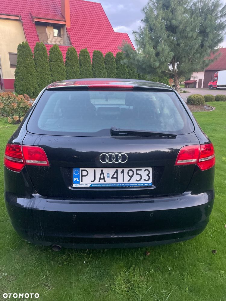 Audi A3 1.6 TDI DPF Attraction - 6