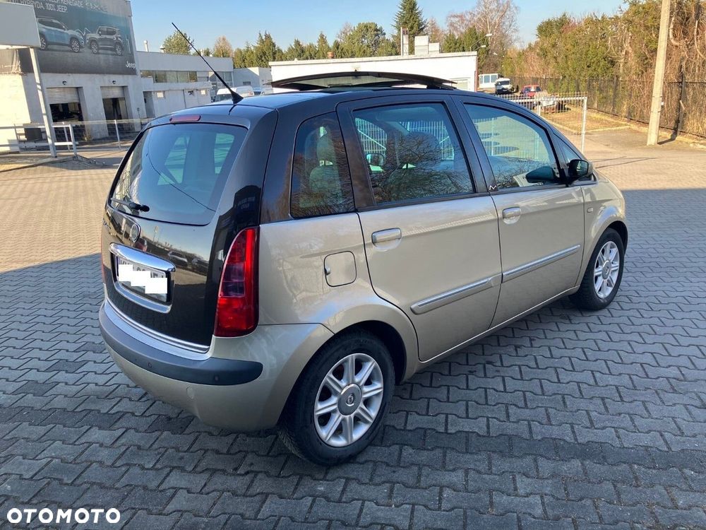 Lancia Musa 1.4 16V Platino - 13