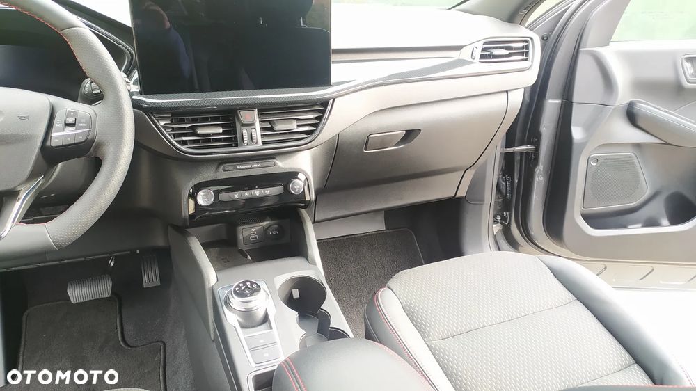 Ford Escape 2.0 EcoBoost AWD Titanium - 34