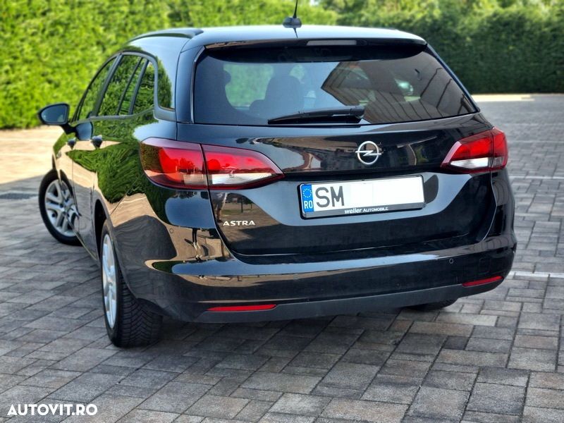 Opel Astra Sports Tourer 1.2 Turbo Elegance - 2
