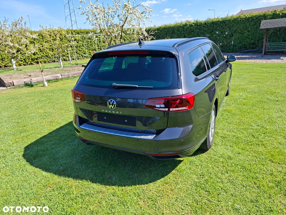 Volkswagen Passat Variant 2.0 TDI BMT Trendline - 4