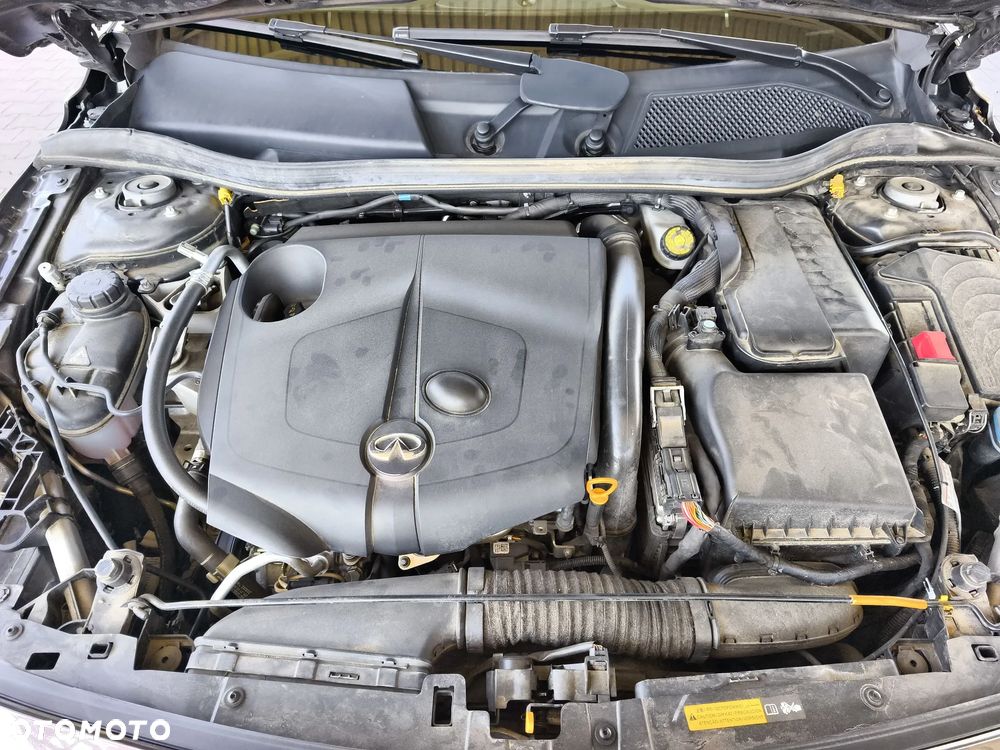 Infiniti QX30 2.2d Premium Tech AWD 7DCT - 18