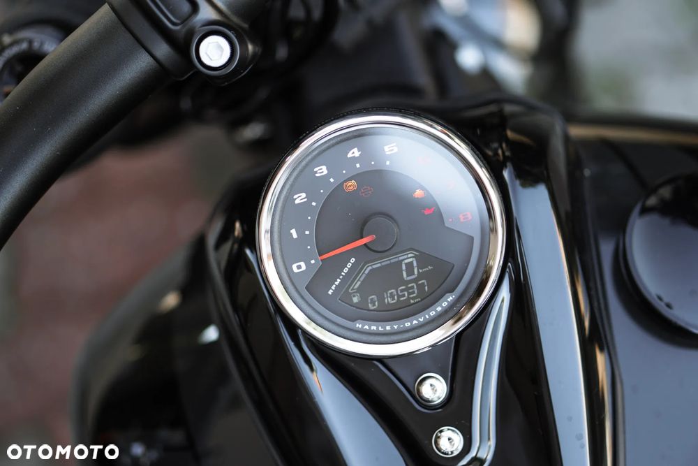 Harley-Davidson Softail Fat Bob - 4