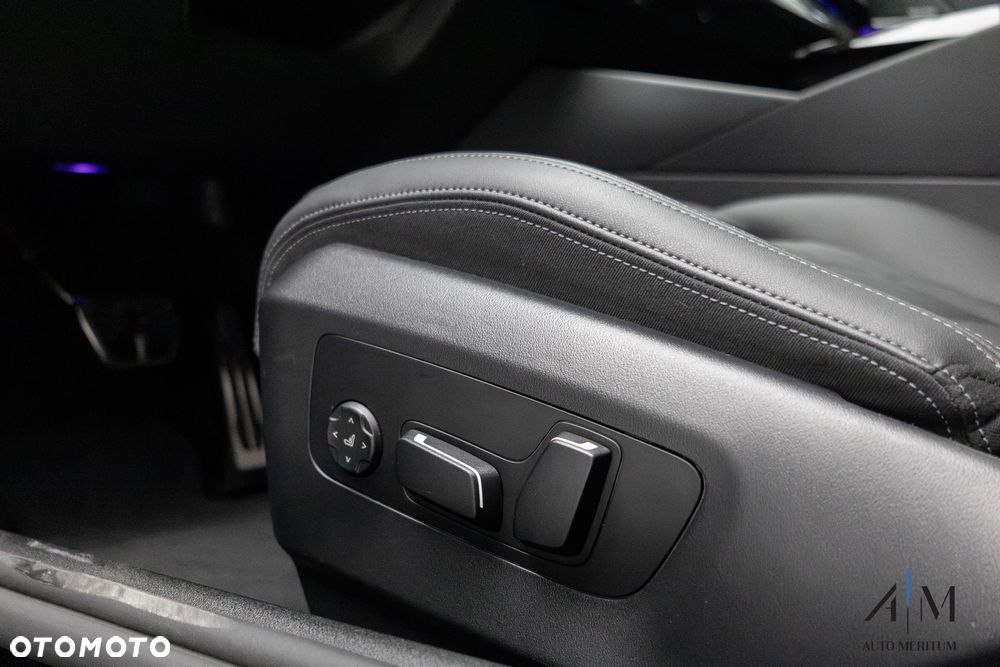 BMW Seria 5 520d xDrive - 25
