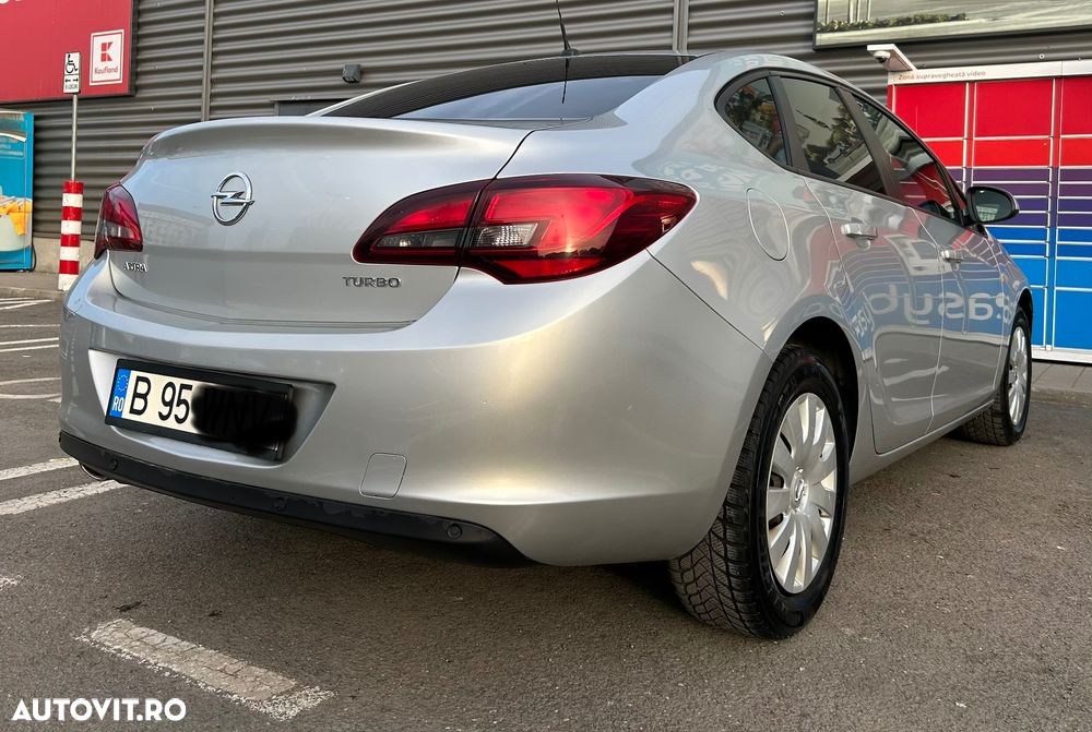 Opel Astra 1.4 Turbo ECOTEC Start/Stop Enjoy - 11