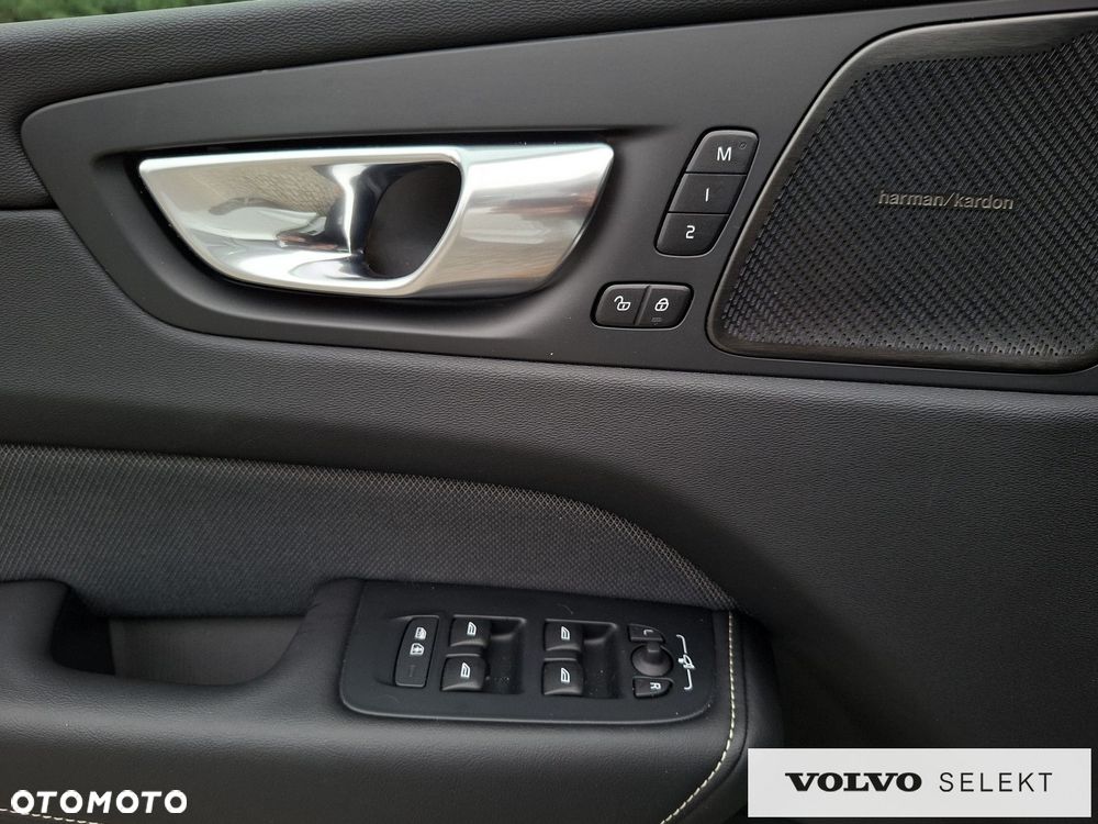 Volvo XC 60 - 32
