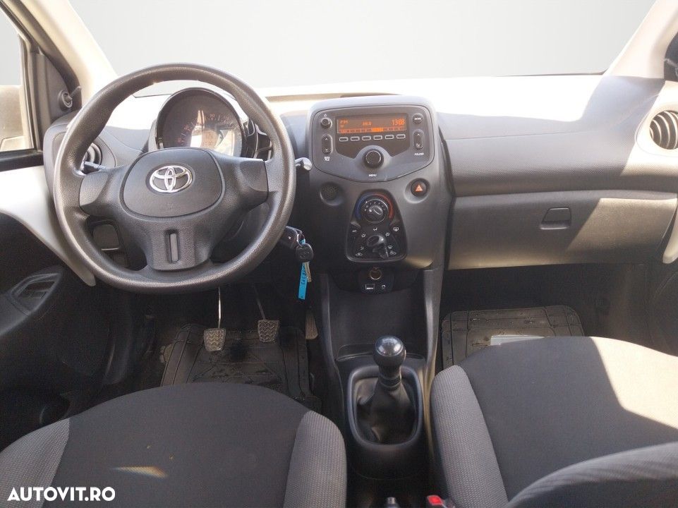Toyota Aygo - 14