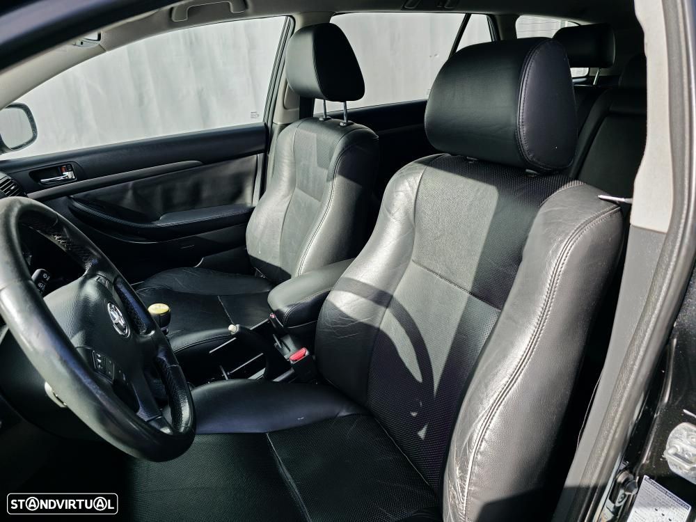 Toyota Avensis SW 2.2 D-4D Sol+P.Multimédia - 12