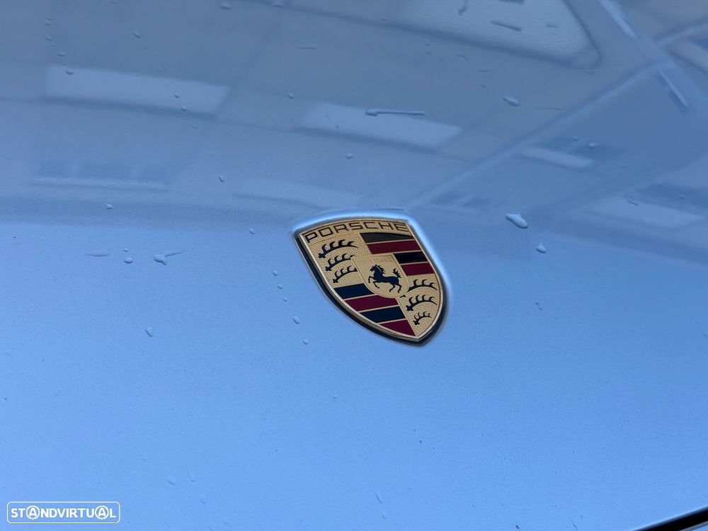 Porsche Taycan Turbo - 27