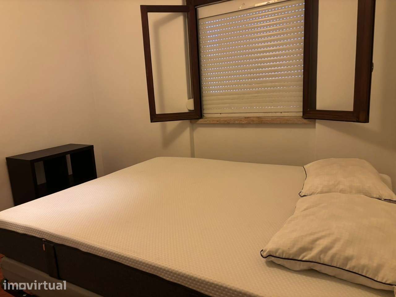 Quarto em apartamento T2 com mobília - Grande imagem: 2/12