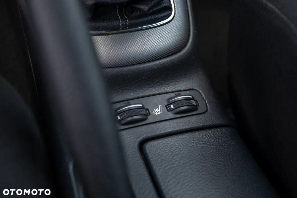 Toyota Avensis 2.2 D-4D Prestige - 29