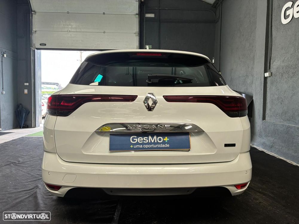 Renault Mégane Sport Tourer - 8