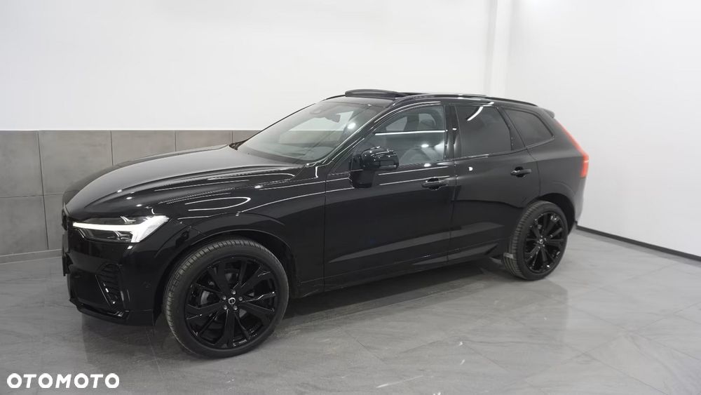Volvo XC 60 B5 B AWD Plus Black Edition - 3