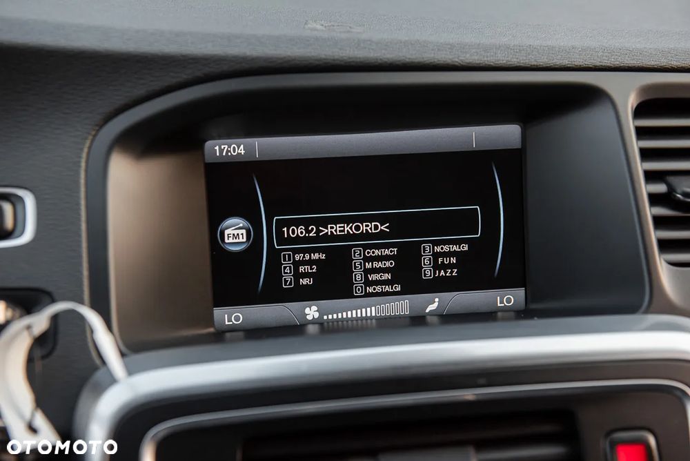 Volvo V60 D3 Geartronic Summum - 19