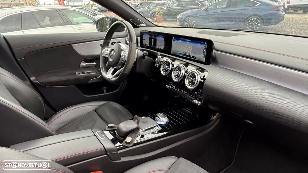 Mercedes-Benz CLA 220 d Shooting Brake AMG Line Aut. - 45