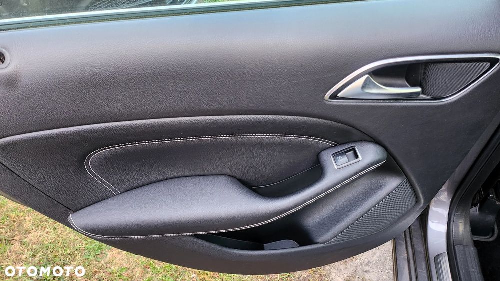Mercedes-Benz Klasa B 180 CDI BlueEFFICIENCY Edition 1 - 16