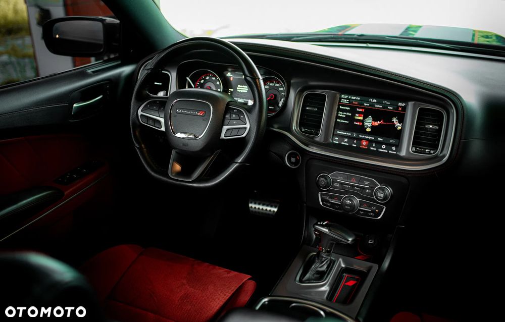 Dodge Charger 6.4 Scat Pack - 16