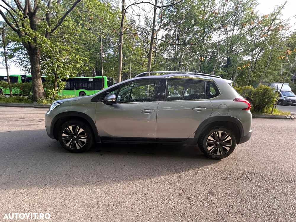 Peugeot 2008 - 10