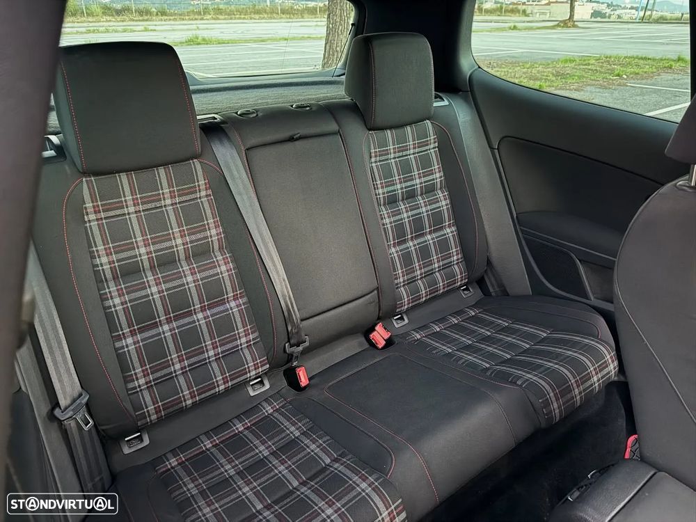 VW Golf 2.0 TSi GTI - 9