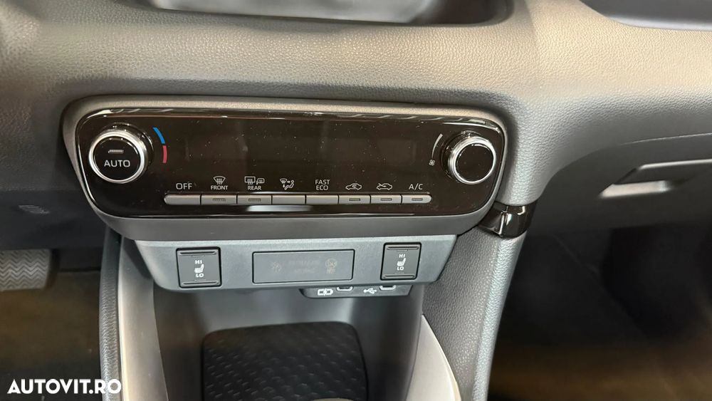 Mazda 2 - 10