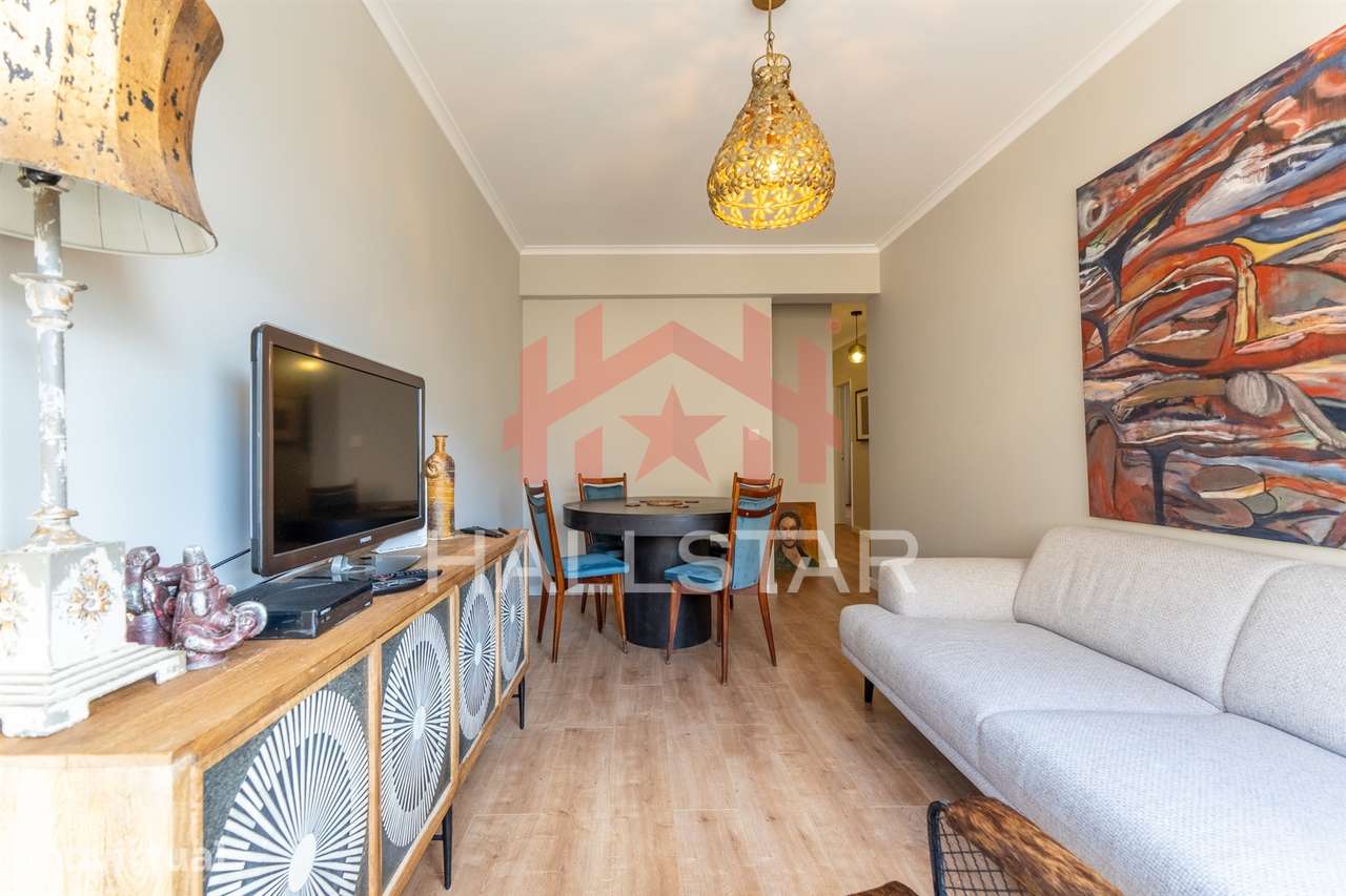 Apartamento T2 / Totalmente Remodelado / São Martinho do Porto - Grande imagem: 4/27