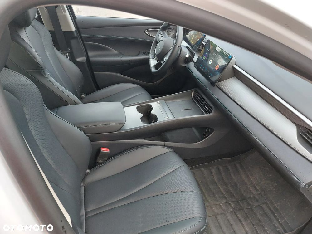 BYD Seal 5 - 12