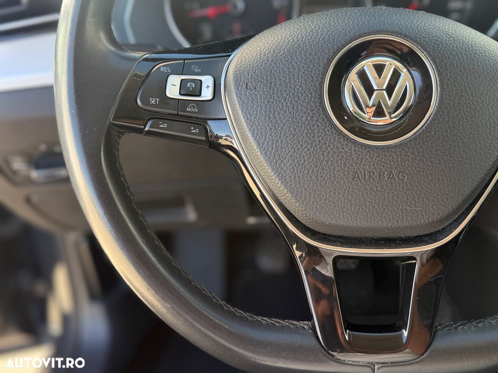 Volkswagen Passat 2.0 TDI (BlueMotion Technology) Comfortline - 6