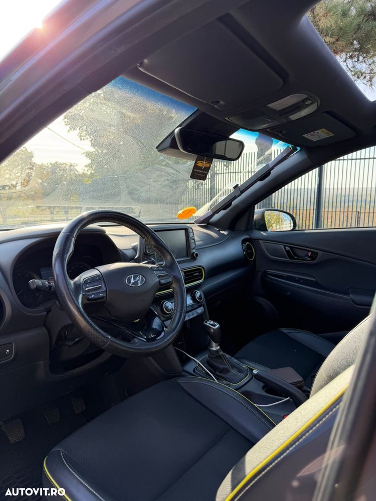 Hyundai KONA - 5