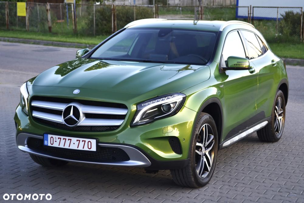 Mercedes-Benz GLA 180 d Activity Edition - 14